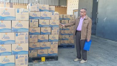 ضبط 12 ألف و400 زجاجة مياه معدنية غير صالحة  بالمنيا 