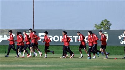 الأهلي يواصل استعداداته لمواجهة إنبي ويصعد لاعبي الشباب لتعويض غيابات المنتخب