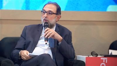 رئيس هيئة سلامة الغذاء يشارك في افتتاح الدورة العاشرة من معرض 