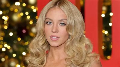 سيدني سويني تحتفل بفيلم 