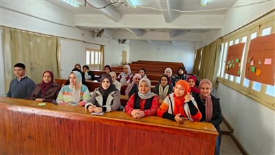 ورش فنية ولقاءات توعوية.. الملتقى الـ11 لمناهضة العنف ضد المرأة يواصل فعالياته بمطروح