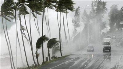 عواصف قوية تضرب 