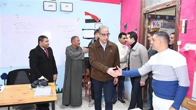 محافظ الفيوم يتفقد اللجان بجولة الإعادة بالدائرة الثالثة خلال الفترة المسائية