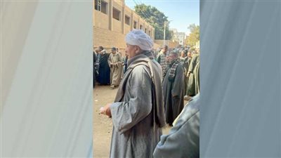 زحام كثيف لاختيار 13 مرشحًا بالمنيا 