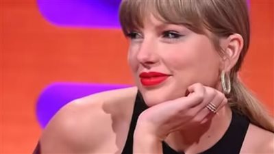 تايلور سويفت تتعثر في اختيار الأفضل من أغانيها الناجحة