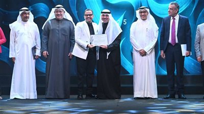 تكريم مازن الغرباوي في ختام الدورة الـ25 لمهرجان الكويت المسرحي