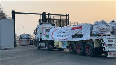 لسوء الأحوال الجوية.. الهلال الأحمر المصري يكثّف إمدادات الشتاء إلى غزة