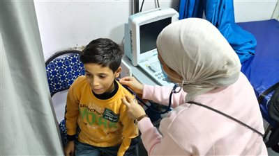 الكشف الطبي على 1755 طفلًا بالبحيرة 