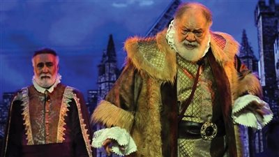 «الفخرانى» يعيد المسرح للحياة