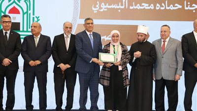 ختمت القرآن كاملًا في سن التاسعة..جنا حمادة دربالة تحصد المركز الرابع فى المسابقة العالمية فى القرٱن
