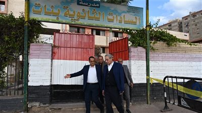 محافظ الغربية يتفقد لجان الإعادة داخل المدارس بطنطا ويُشيد بجاهزيتها الكاملة