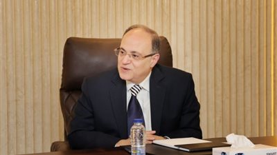 رئيس هيئة الدواء يبحث تعزيز التعاون مع شركات رائدة في مجال التكنولوجيا الطبية