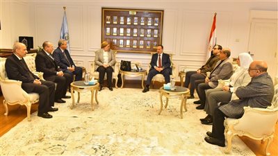 محافظ أسيوط يستقبل رئيس المجلس القومي للطفولة والامومة 