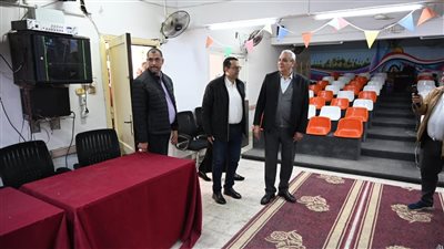 محافظ الغربية يتابع ميدانيًا جاهزية لجان الإعادة داخل المدارس والمعاهد بكفر الزيات