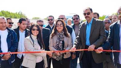 وزيرة التنمية ومحافظ سوهاج يفتتحان محطة المعالجة الثلاثية للصرف الصحي بالهجارسة