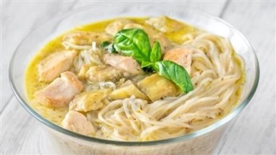 شوربة الدجاج بالشعيرية الأصلية