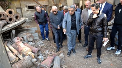 محافظ الدقهلية يتفقد محطة الصرف الصحي بعزبة عقل بالمنصورة