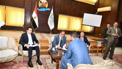 محافظ الفيوم يعقد اللقاء الدوري لخدمة المواطنين 