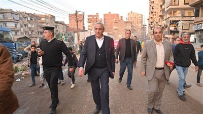 محافظ الغربية يتابع رفع الإشغالات والنظافة ليلا بالمحلة الكبرى