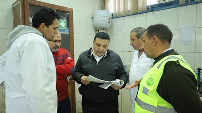 رئيس مياه البحيرة يتفقد المعمل المركزي للصرف الصحي 