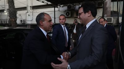 وزيرا الثقافة والخارجية يبحثان تعزيز الحضور الثقافي المصري دوليًا والتعاون المشترك بمعرض القاهرة للكتاب