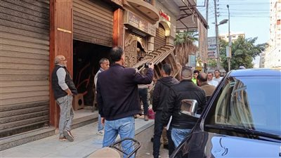 غلق وتشميع 23 مقهى بشارع الجيش بالبحيرة