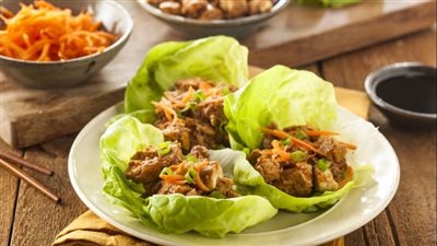 الخس بالدجاج.. وجبة خفيفة عالية البروتين