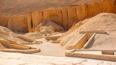 مصطفى وزيري يكشف حقيقة وجود وادي ملوك آخر في مصر