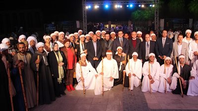 وزير الثقافة ومحافظ الأقصر يشهدان ختام المهرجان القومي للتحطيب ويُكرِّمان رموزه