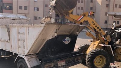 العاشر من رمضان ترفع كفاءة منظومة النظافة والتجميل وتحسين المشهد الحضاري