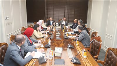 التنظيم والإدارة: الاتفاق على الاستعانة بأطباء بيطريين جدد يعكس نهج التنسيق المؤسسي