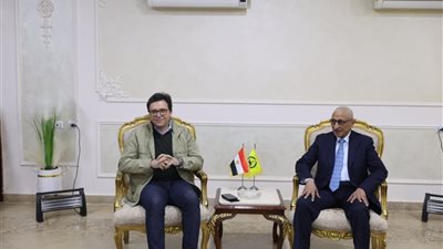 لحضورهما حفل ختام مؤتمر أدباء مصر.. 