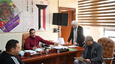 تعاون حكومي لتطوير منظومة المخلفات وتحسين الخدمات الصحية بالعاشر من رمضان