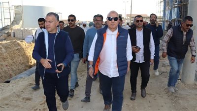 نائب رئيس الشركة القابضة و رئيس مياه الفيوم يتفقدان محطتي تنقية مياه قحافة و العزب 