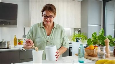 كبسولات أم مشروبات.. أيهما أفضل لامتصاص الكولاجين؟