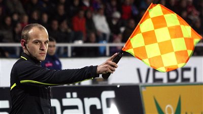 شاهد.. فيفا يعترف لأول مرة بالتحرك لتعديل قانون التسلل