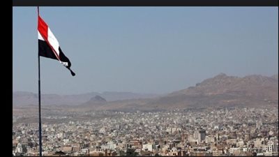 الحكومة اليمنية تؤيد قرارات العليمي بإعلان حالة الطوارئ