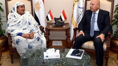  وزير الصناعة والنقل يبحث مع وزيرة الصناعة والتجارة السودانية سبل تعزيز التعاون بين البلدين