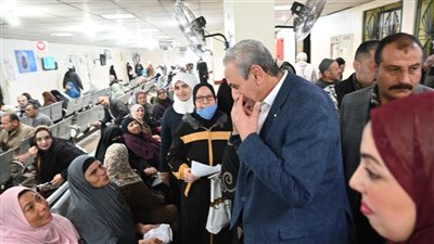 محافظ الغربية يتفقد عيادتي التأمين الصحي بطنطا