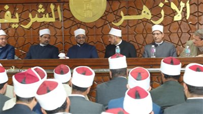 أمين البحوث الإسلاميَّة يتفقَّد منطقة الوعظ ولجنة الفتوى والمعرِض الدائم للكتاب بالمحافظة