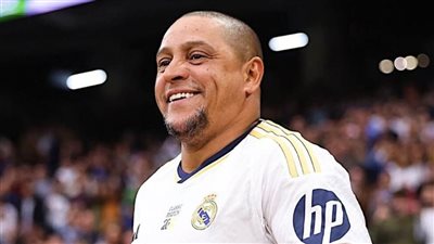 كل ما تريد معرفته عن أنباء اعتناق روبرتو كارلوس الإسلام 