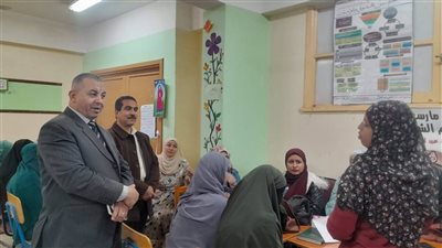 رئيس تعليم المنشاه يتفقد قاعات التدريب المجهزة لإعداد معلمي المستقبل