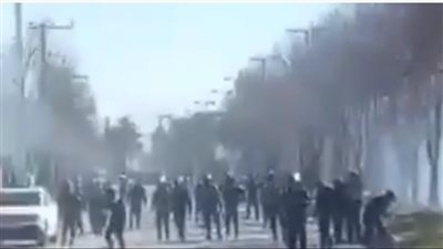 إعلام إيراني: سقوط قتلى جراء مواجهات بين متظاهرين وقوات الأمن