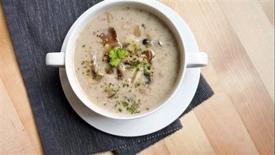 طريقة عمل شوربة المشروم بالكريمة والثوم| غنية بمضادات الأكسدة