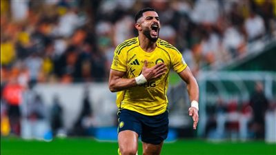 عبد الإله العمري يسجل أول ثنائية في تاريخه