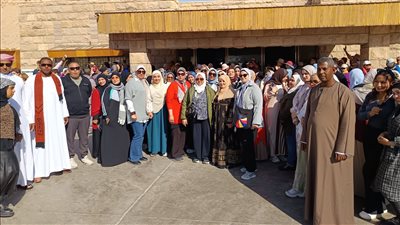 أهل مصر.. فتيات المحافظات الحدودية في زيارة لوادي الملوك