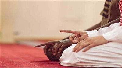 قبل السلام أم بعده؟.. متى يكون الدعاء أقرب للإجابة في الصلاة