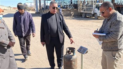 للتأكد من الأوزان.. حملة على محطات تعبئة الغاز بالفيوم 