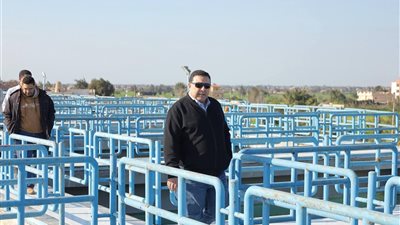 رئيس مياه البحيرة في جولة مفاجئة بمحطة أبو المطامير