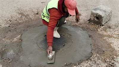 صيانة وقائية موسعة لشبكات الصرف بالعاشر من رمضان